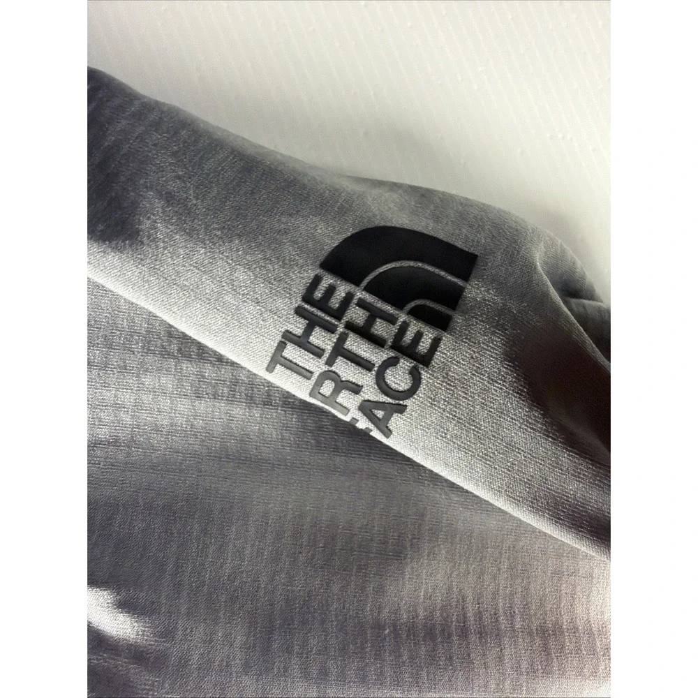 NWT The North Face Mountain Peaks 1/4 Zip Fleece Men M Gray Hired Logo